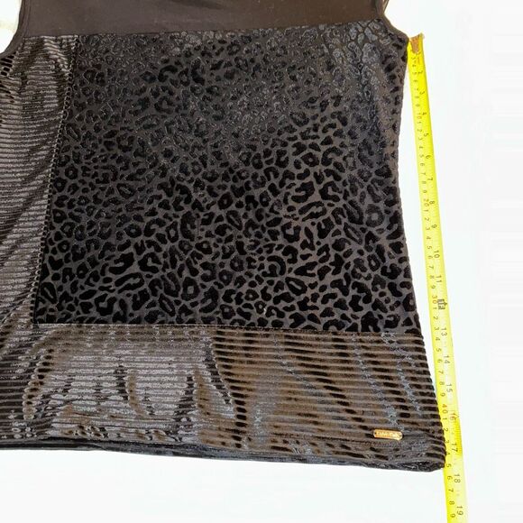 Calvin Klein Women’s Black Velvet Pattern Tee Large NWOT - Picture 11 of 12